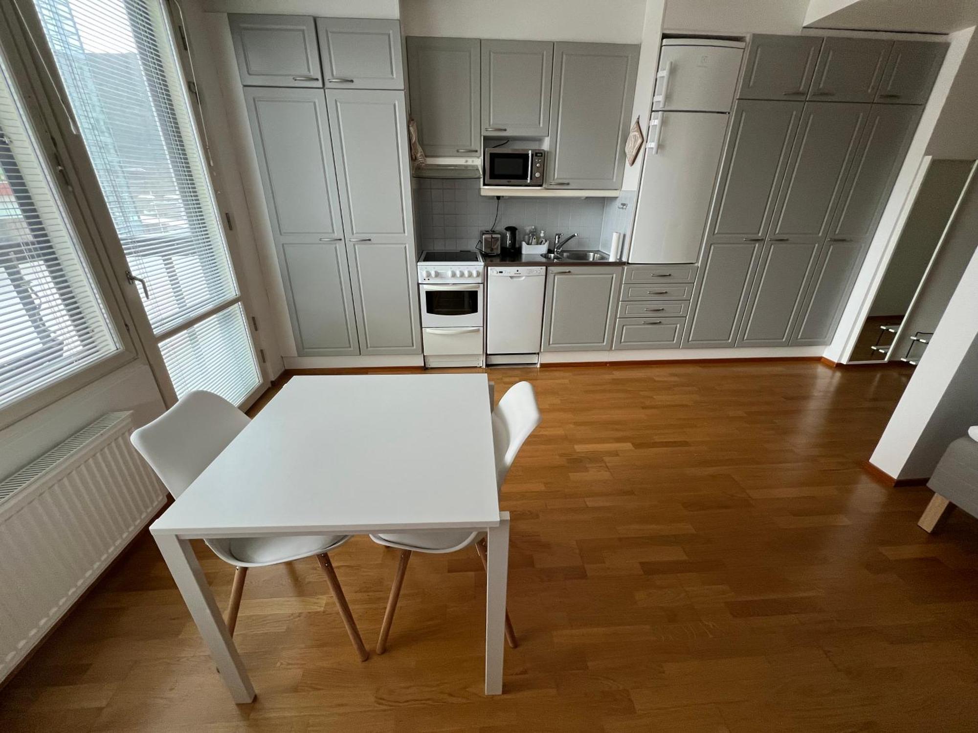 Next To Sello And Leppaevaara Train Station Appartement *